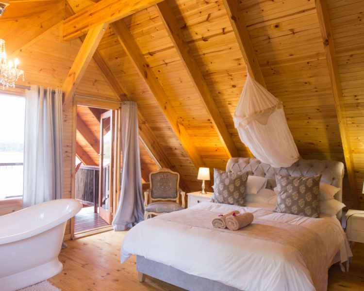 Arum Lily Cottages & Log Cabins