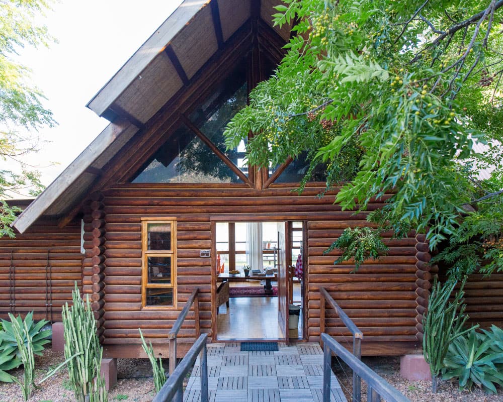 Arum Lily Cottages & Log Cabins