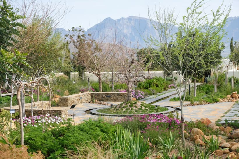 Bosjes chapel garden 6