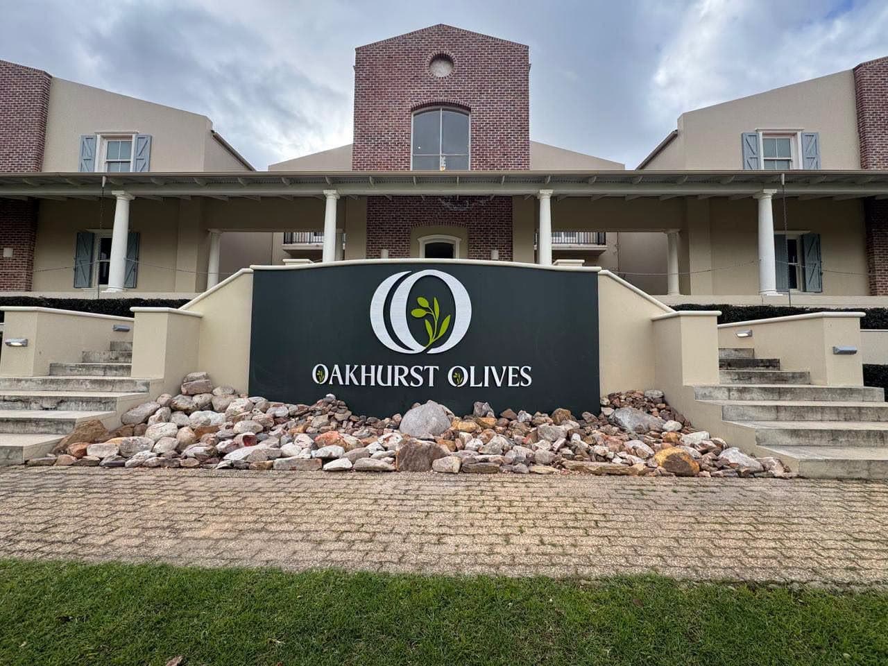 Oakhurst olives